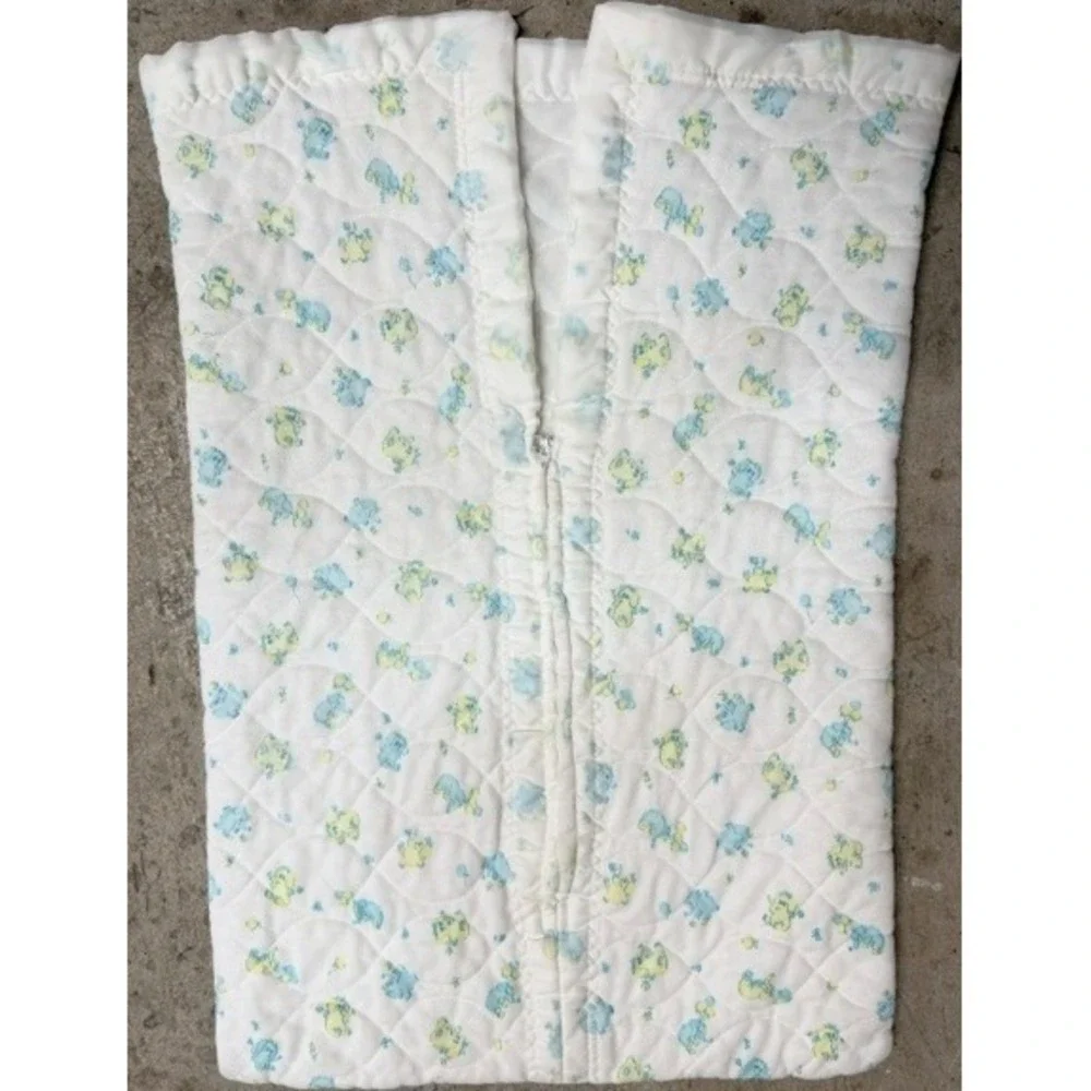 Vintage quilted baby doll sleeping bag zipper front elephants